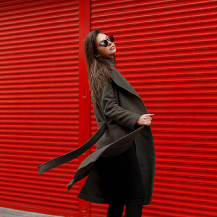 A Guide to Effortlessly Styling Minimalist Fashion